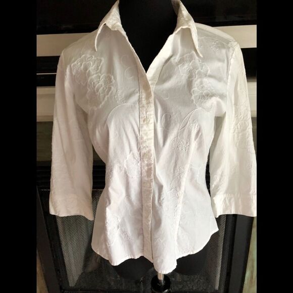 Beautiful white cotton blouse by Edward - Picture 1 of 2